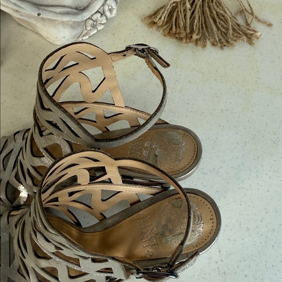 Vince Camuto Metallic Cutout Heels Size 6 - Picture 7 of 10